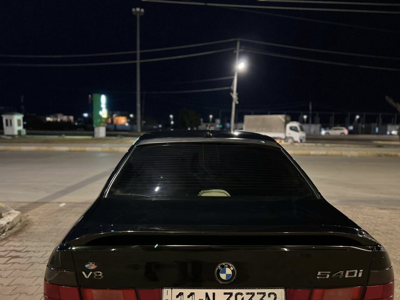 السلام عليكم   
للبيع BMW.      موديل 1993
حجم 530.       V8 سلندر 
وارد (يابان).    تدفئه تبريد شغال
 كشن كهربائي.  كير اوتوماتيك 
كهربائيات كلهاا شغاله ….. صدر جديد 
ملاحظه ( صبغ عام فقط جماليه ) بدون اي حادث 
رقم بغداد  تحويل ثاني يوم
الاتصال ***********
((السعرر اتصل ودلل )).         //المكان واسط مركز المدينه//
