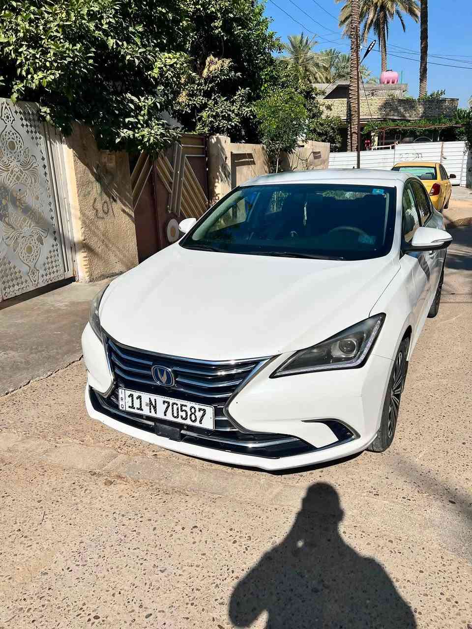 ايدو 20
ماشيه 182 الف بعدها بضمان الشركة كير ومحرك 
وكلشي بيها على الوكاله مشاد شي من بره فقط الشاشه بدلتها شاشه اندرويد من موقع علي اكسبريس 
سياره كامله من كل النواحي بدون اي حادث 

السعر المطلوب 15 مليون 
*********** واتساب
