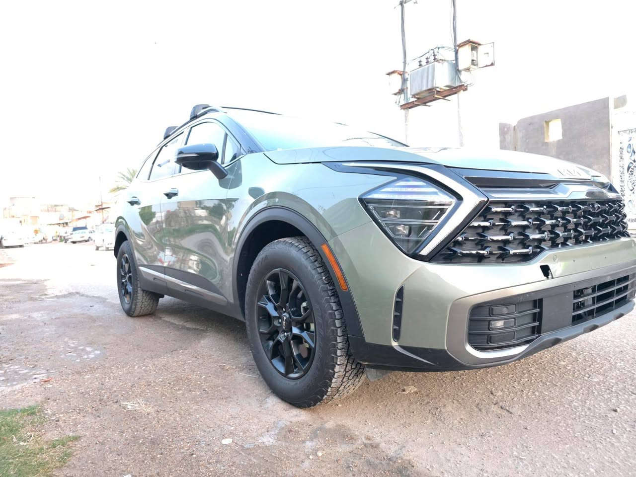 السلام عليكم
لبيع كيا سبورتاج 
موديل 24 
اكس برو فول مواصفات 
دخول جديد بسمي تترقم جميع المحافظات 
حادث كما موضح بالصورة ورقم الشاصي مرفق بل منشور 
تبديل جاملغ نفس الون وبارد بل بنيد 
مكاني بابل 
السعر ب210وبيه مجال 
***********
