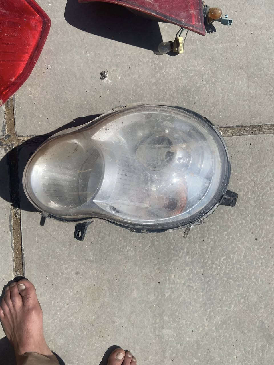 عندي غراض سيارات منوعة بك لايت صيني  اتريدها أشر عليها عندي توصيل ***********
