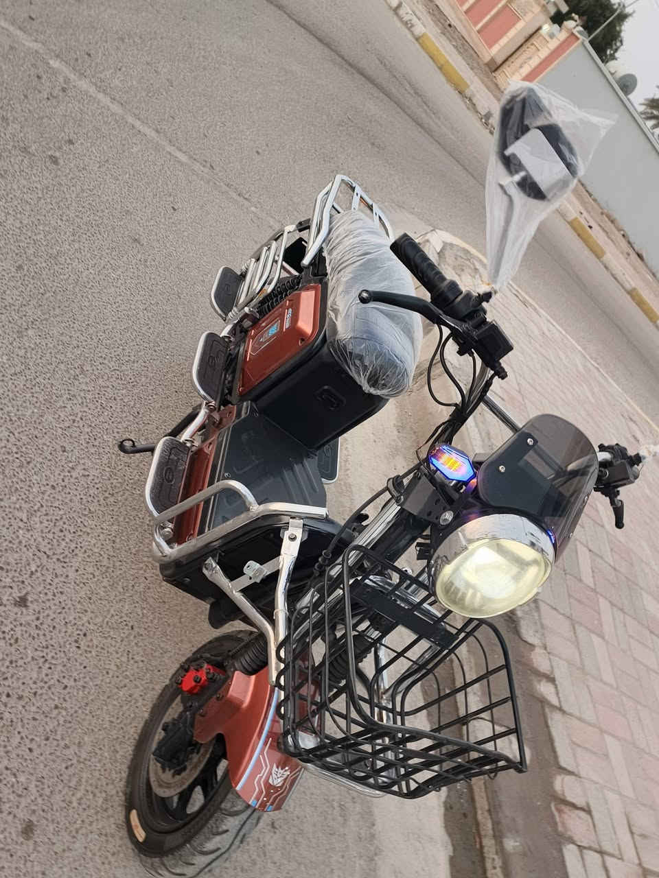 سلام عليكم شباب البيع موطور همر جبلي شركة الماس موطور كامل فول على شغال على فحص موطور موديل 25معنى كله جديد 6بطاريات شرط فحص سعر 700 مكان الرمادي التاميم الاتصال على رقم الهاتف ***********
