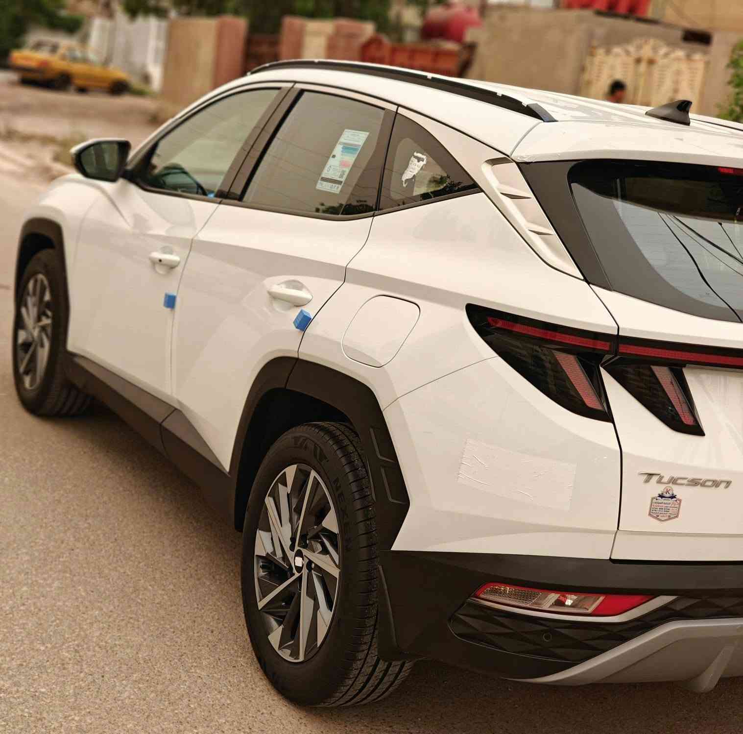 السلام عليكم توسان موديل 2024   رقم بغداد وارد خليجي كفاله عامه ع وضع شركة رقم بغداد تحويل ثاني يوم مواصفات معروفه فول عده البنورامه السيارة بحالت الوكاله المكان بغداد رقم الهاتف ***********
