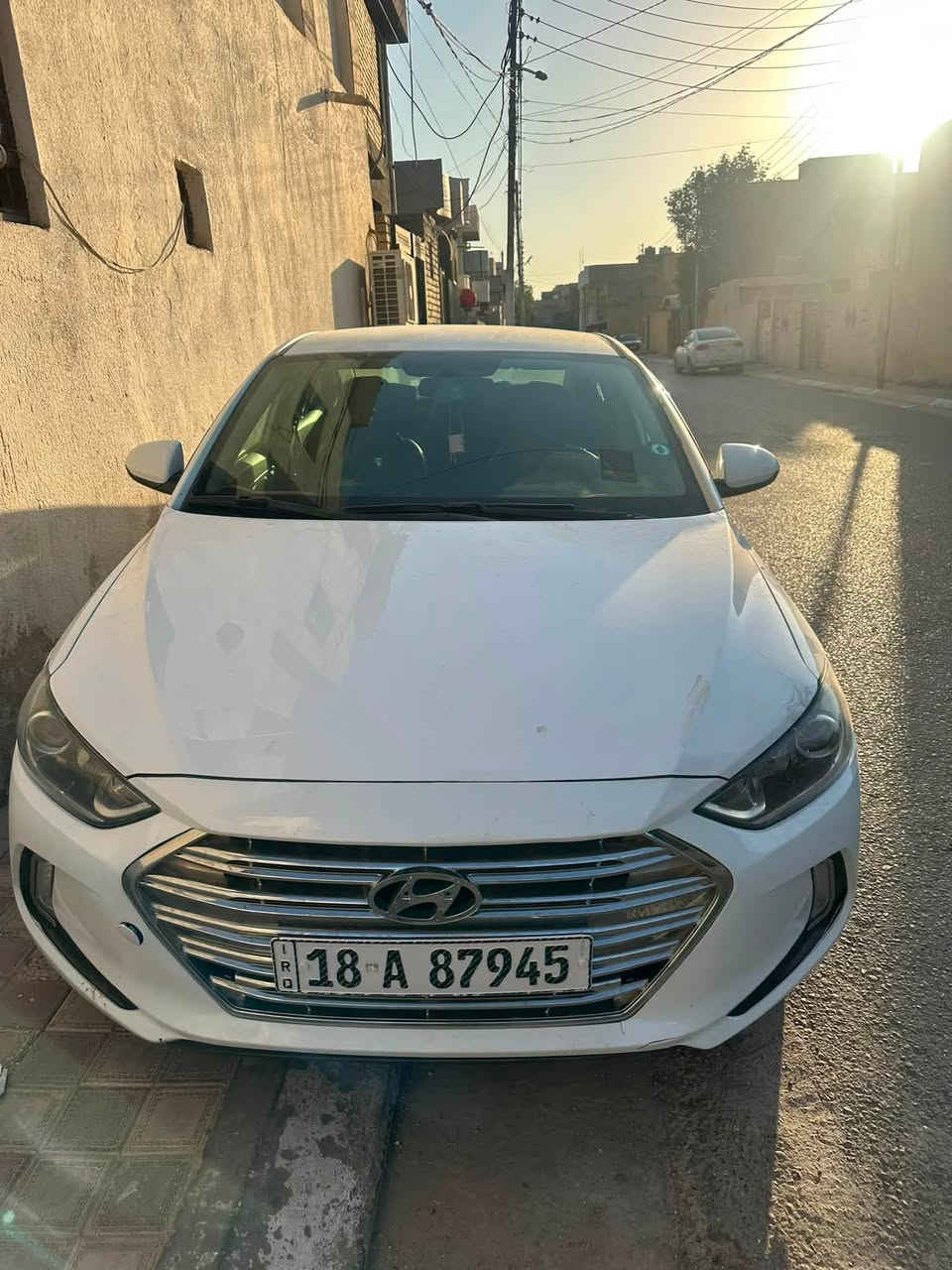 النترا ١٨ بسمي مكان كربلاء الحر جاهزه ما بيه نقص تدفئه تبريد ما ناقصه شي نضيفه وحلوه سعر ١١٥ وبيه مجال ببسيط رقم ***********
