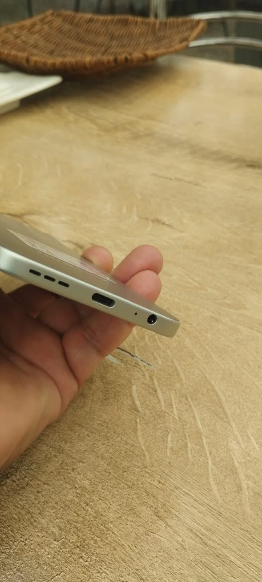 السلام عليكم جهاز تكنو سبارك 40 برو ذاكره 256 نظافه ميه بالميه غير خاضع للصيانه وخالي من العطل بدون ملحقات للبيع او مراوس بغداد شارع فلسطين


**إذا كنت صاحب هذا الإعلان وتريد حذفه لأي سبب، رجاءا أرسل رسالة إلى الدعم الفني**