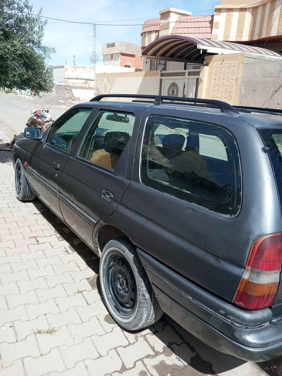 فورت للبيع كير محرك شرط رقم صلاح الدين سنويه خضره شرط وكاله وتحويل يرهم مراوس مكان السيارة بيجي السعر 15/ ***********
