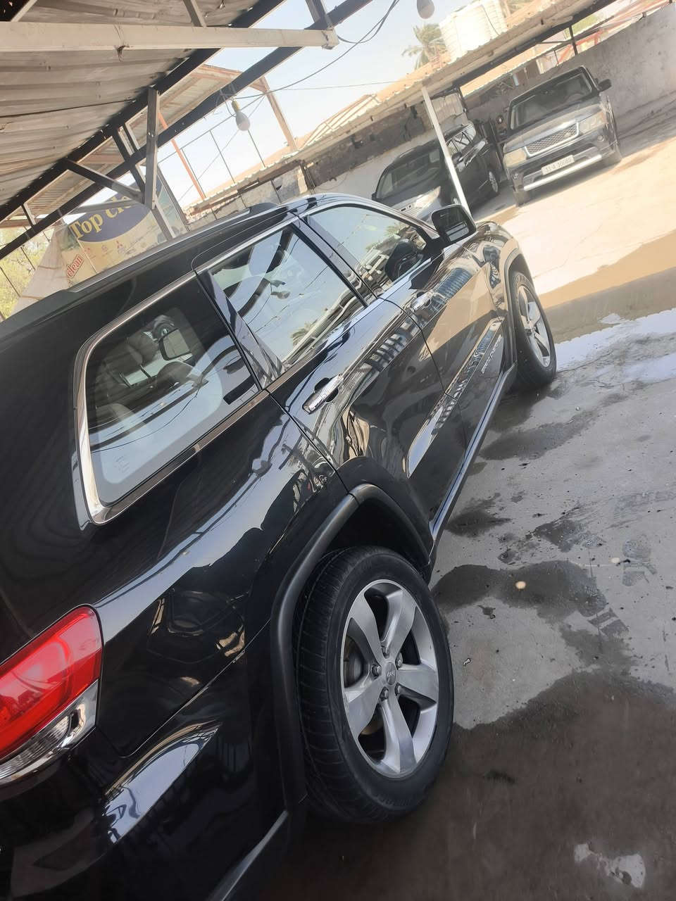 ⚫ جيب  شيروكي٢٠١٤ للبيع او المراوس
🔹 محرك 3600 V6
🔹 رقم بغداد الجديد   ) 

🔹 مواصفات السيارة:

فتحن سقف
• تشغيل عن بعد
• ردارات 
• تبريد قطعتين وبلكشنات هم
• تشغيل عن بعد
• حساسات خلفية
• توقف ذاتي
• كاميرا دوارة
• كروز سرعة
• ويل 20
• أبل كار بلاي
•كشنات جلد
• كشن كهرباء
• هيترات بالكشن
• هيتر بالستيرن
• صندوق كهرباء
• لايت زينون
كير طياره ٨نمر
صبغ ٢ قطع بنيد وجاملغ 
وبيهة بابين وجاملغ سرقة جهت اليمنة
📍 موقع السيارة: بغداد  ابوغريب

💰 السعر: ١٥٣ ومجال بسيط

📞 للاستفسار:
*********** واتساب ***********
