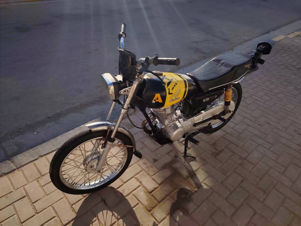 للبيع مكان ديوانيه قرب بانزين خانه تفاصيل داخل فيديو  *********** سعر 650 وبيه مجال
