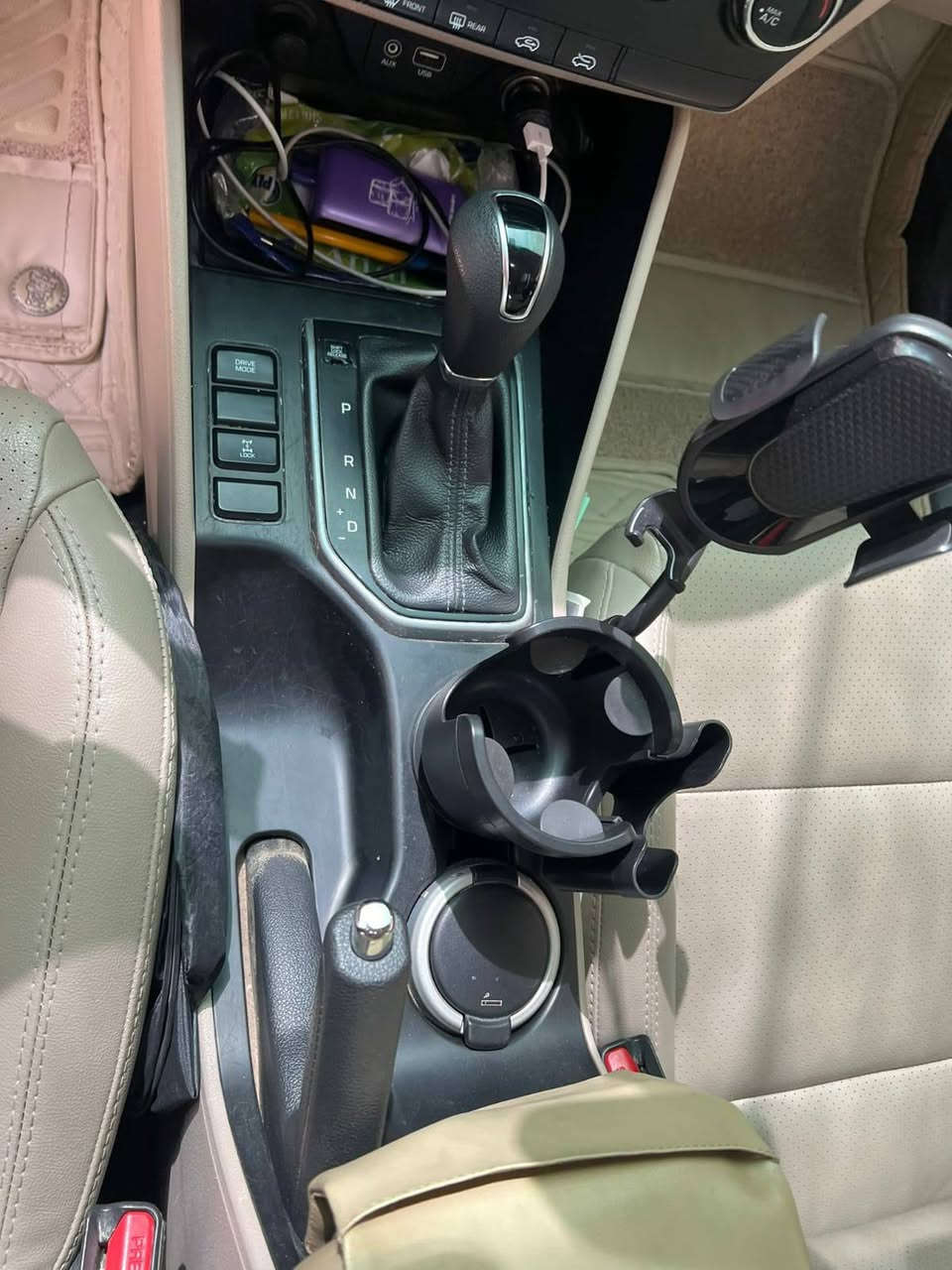 السلام عليكم توسان موديل 2016 بيها بارد جاملغ الامامي طخه دراجه  بغداد بسمي فر ويل كوري ***********
