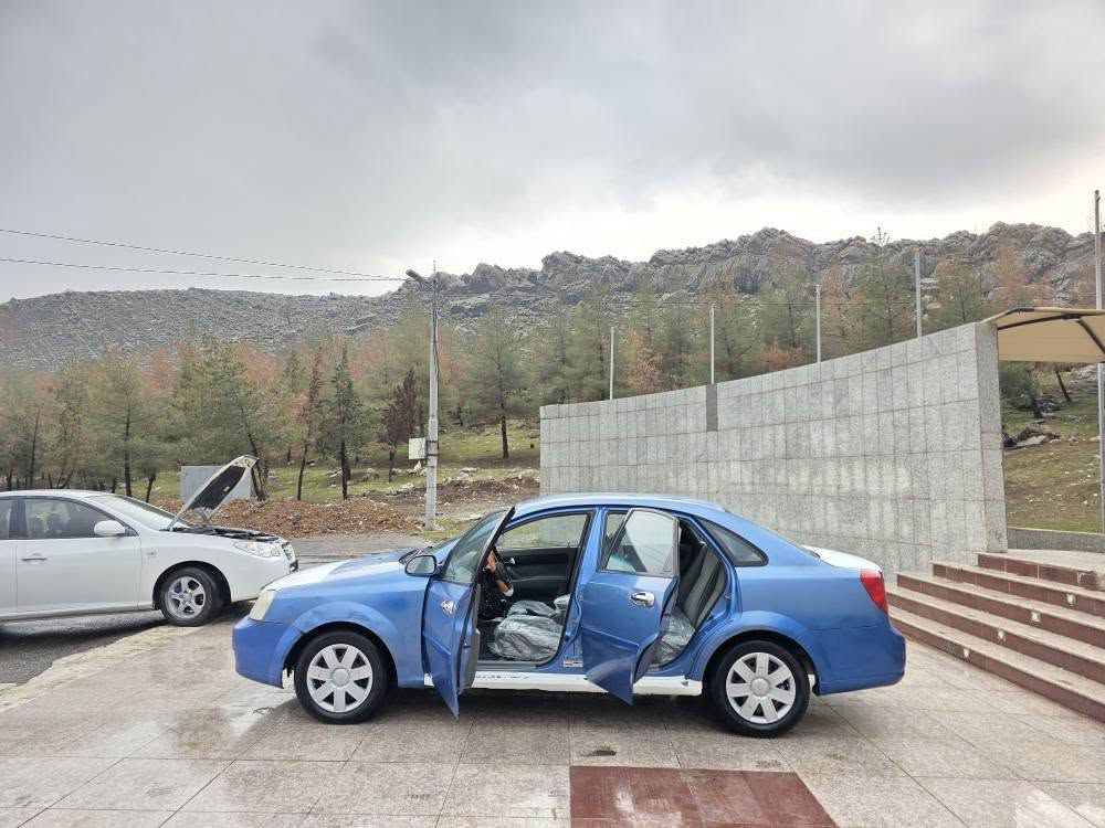 بەس ماشاڵڵەی دەوێت بابەتیکی زۆر ناوازەم هیناوە هەموو گیانی بەشەرە
ئۆپترا مۆدیل 2009  ساخ تۆماتیکە مەنەفیستی ئەسڵی هەیە براوە موس بەشەڕت داحم لێدراو بەشەڕتە تەنیا دووپارچەو پەڵایەکی سبووخە داحموو خایسی هیچ پیوە نیە دیناریک مەسرووف تیانیەو بەشەرتە 
گێرو مەکینەو کامل کارەبایو کامل تندوو تۆڵی بەشەرتە مەکینە ئەورووپی لەسەڕە 
تەبریت ساردوو گەرمی مەزبووتە 
سیوچ کۆترۆڵا تۆماتیکە ئاوینە کارەبایە  چوار جام کارەبایە
پاتریو تایەو نوییە بەنزینیش زۆر کەم دەخوات 
شوێن رانیە *********** نرخی $36 رانية, السليمانية
