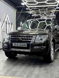 للبيع نقد بدون مراوس باجيرو 2018 كويتيه ماشيه 61الف سياره جديده بمعنى ...