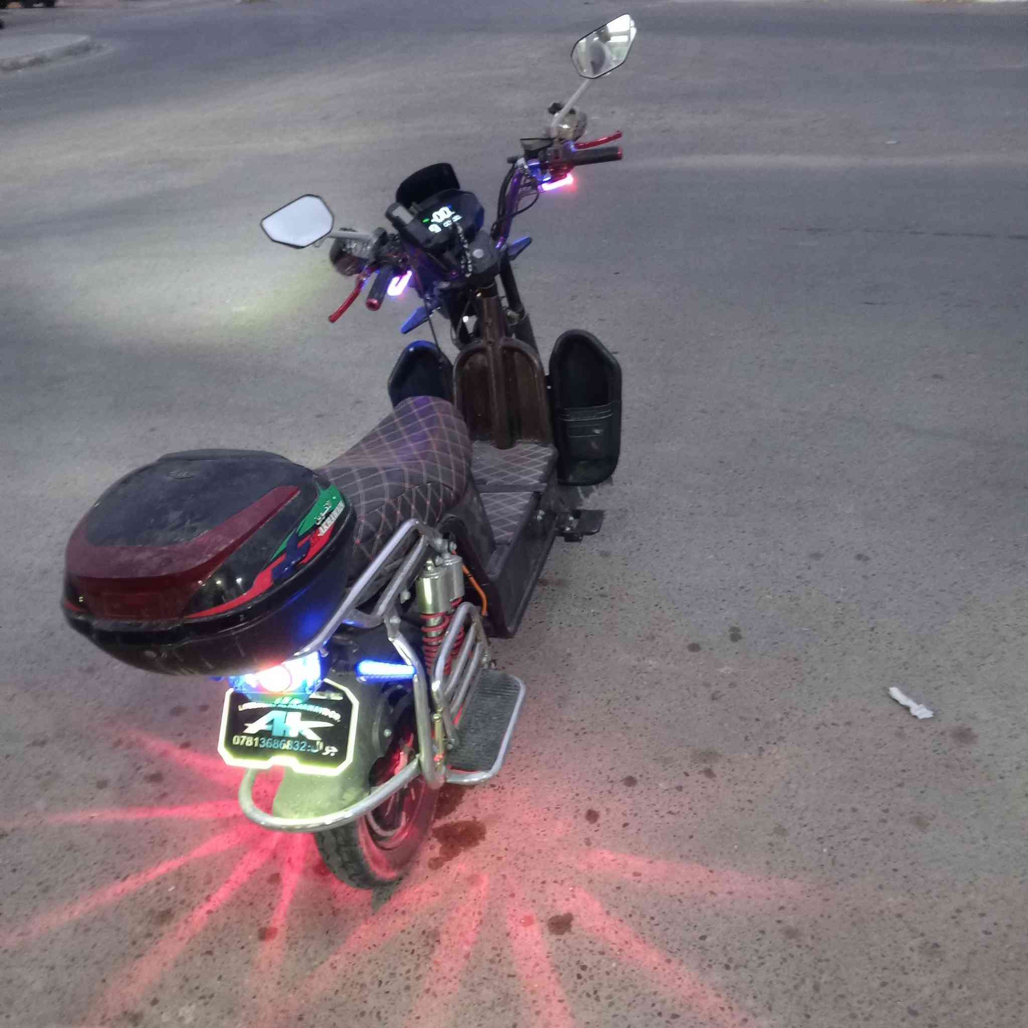 سلام عليكم من رخصه لادمن باسكل شحن مودديل 2025 الموطور كلش نضيف ما ممدوده عليه سبانه ومرتب الشاحنه ااصليه مال شركه بطاريات جدد المكان رمادي جزيره الحامضيه لاستفسار ***********
