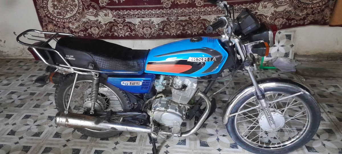 سلام عليكم
ارشه للبيع دراجه حلوه مقدم كله جديد اصلي اشاير بك لايت هم جديد تانكي جديد الدراجه مال واحد جناي مديل 2016اوراق بسمي من الوكيل مداور ثاني يوم السعر 500 وبيهه مجال شراي اتصل وبخدمتك مارجعك مكاني نجف شارع المطار للإستفسار الاتصال ***********
