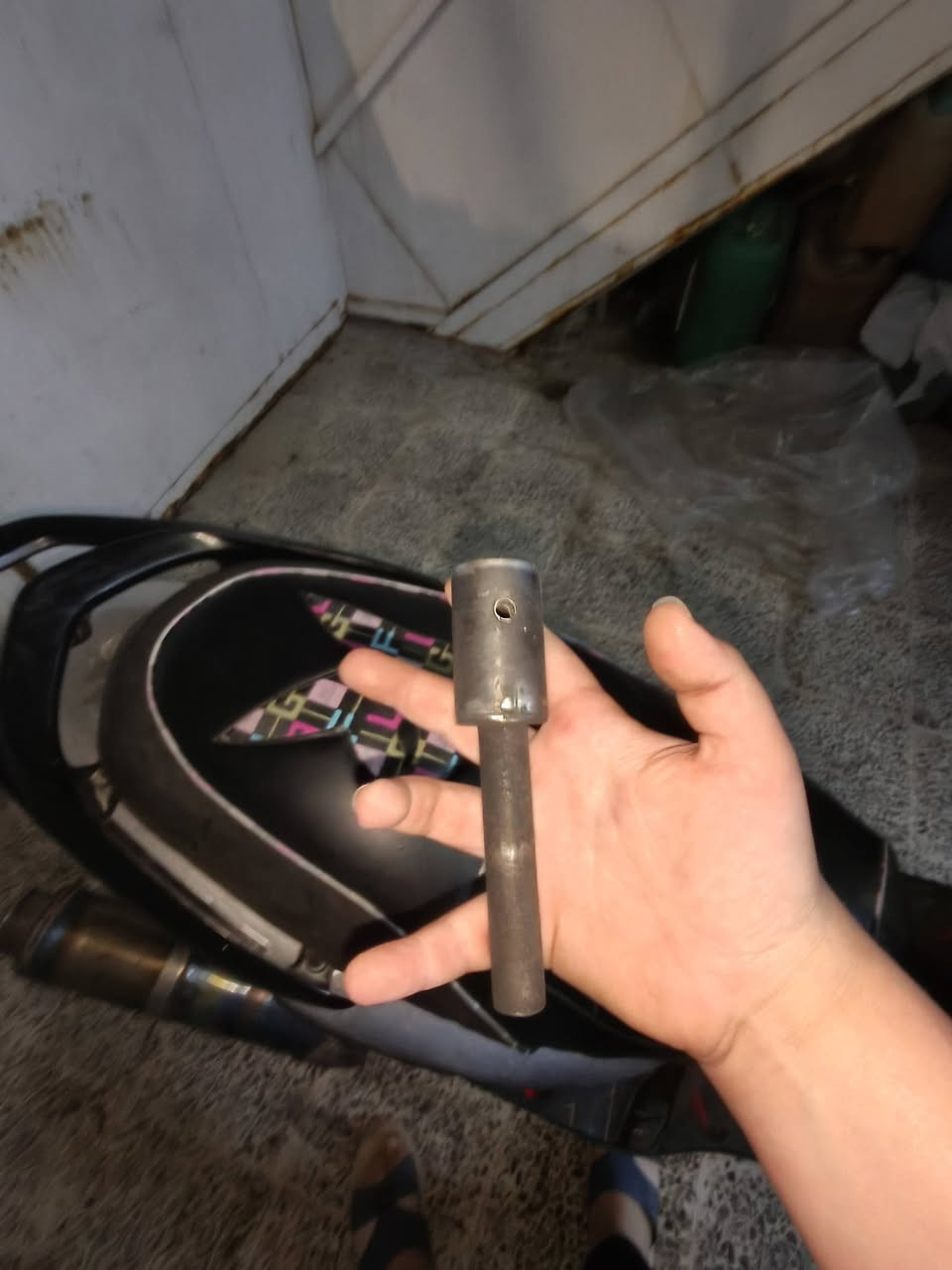 السلام عليكم دراجة ماكس ثعلب أخو الجديد دراجة ممفتوحة شرط الفحص بيها بوشة 58 بلادي أوراق الدراجة موجود تقفل ستيرن بيها صالنصة fm بيها الصالنصة بلك مثل متشوف بال فيديو يعني صوت وطكات اتونس بيها كاتم متحرك مصورة هم شلعة ومعدل فولللل كلجات رياضي يعني طيارة نكرة بكل وقت مثل ما موضحلك بال فيديو السعر 800 وبيها مجال قوي للطيبين للتواصل على هذا الرقم ***********
