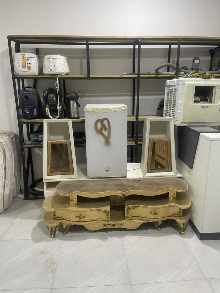 متاح الرمادي نزلت الخمسه كيلو الشراع اي. استفسار تعال خاص ***********
