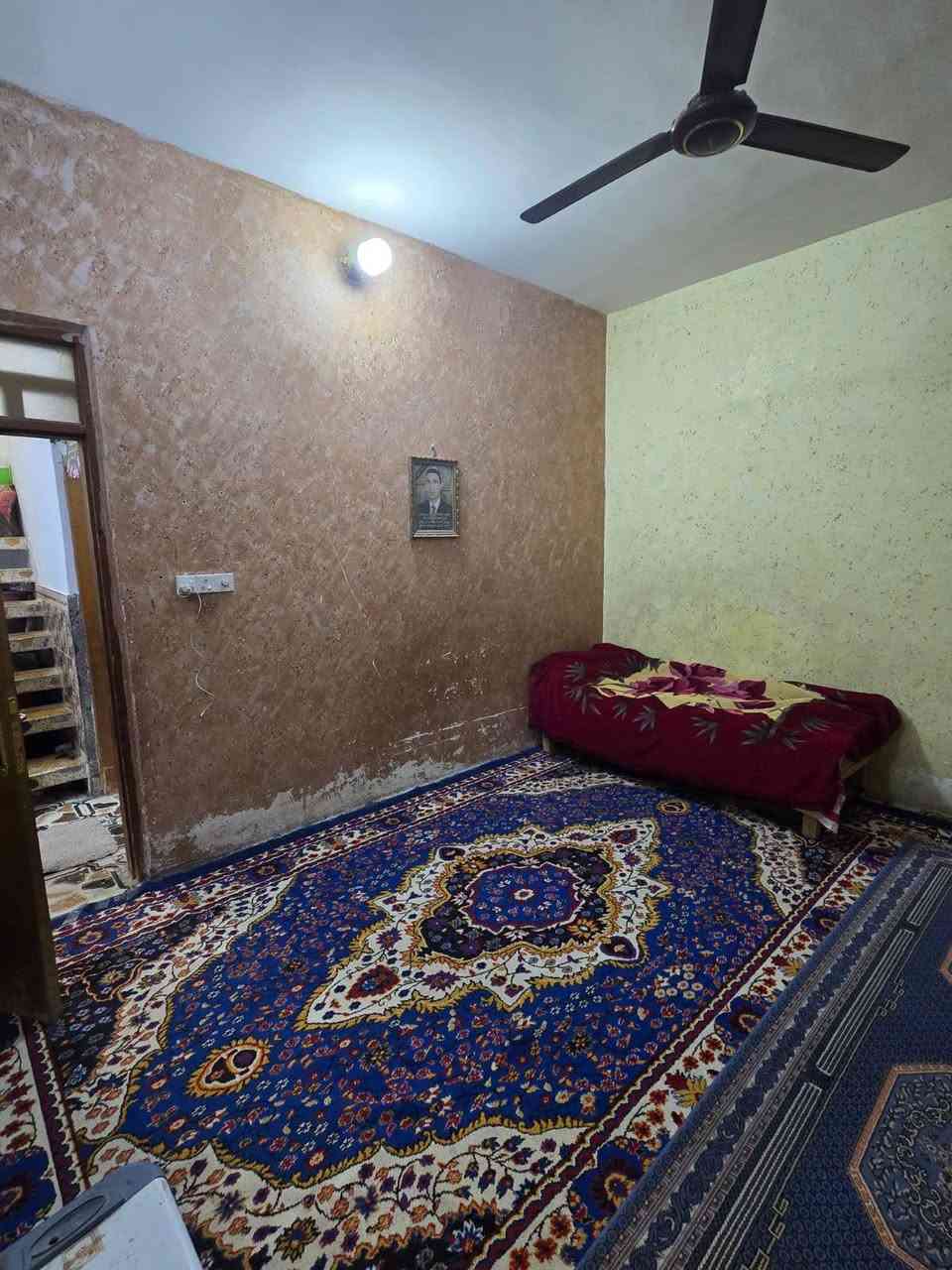 دار للبيع منطقة مغربه قرب مدرسه الغزالي المساحة ١٤٠ متر ثلاث غرف نوم السعر ١٣٥ مليون ***********
