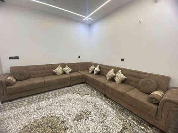 دیوان تورکی للبیع یسیر سیسم 7مترسعر330الف عنوان کرکوک بارودخانە
***********
