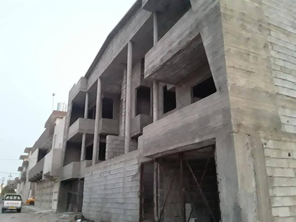 هيكل للبيع مساحة200 متر ركن متكون من مشتملين
الموقع كركوك شوراو جانب كلية زراعة 
الاتصال:*********** كركوك, العراق
