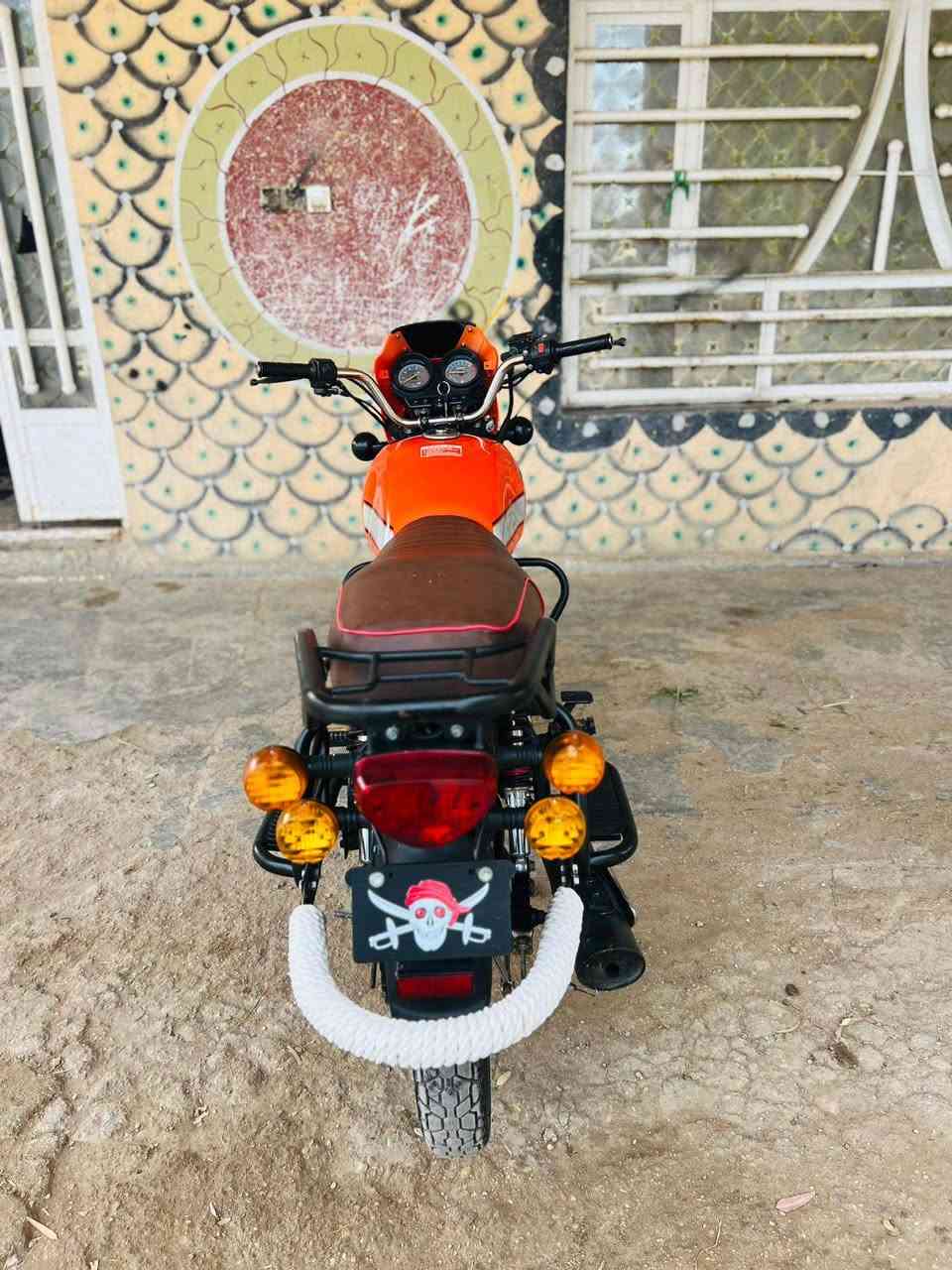 سلام عليكم درجه البيع ديون نفخ موديل 22 وراق صولي وصل معرض كبل ترقم مبيه اي نقص درجه جديده كلش محرك مكفول كفاله عامه شرط ممفتوح درجه ممشيه قليل درجه جديده كلش محرك كهربيات توير كمليات مجنبزه علاء وضع الشرك تجي وتشوف بعينك نعومه فول مبيه اي نقص حلاء من الصوره كامله السعر مليون 300 وبيه مجال الشراي نتصل وبيك خير ودلل ***********
