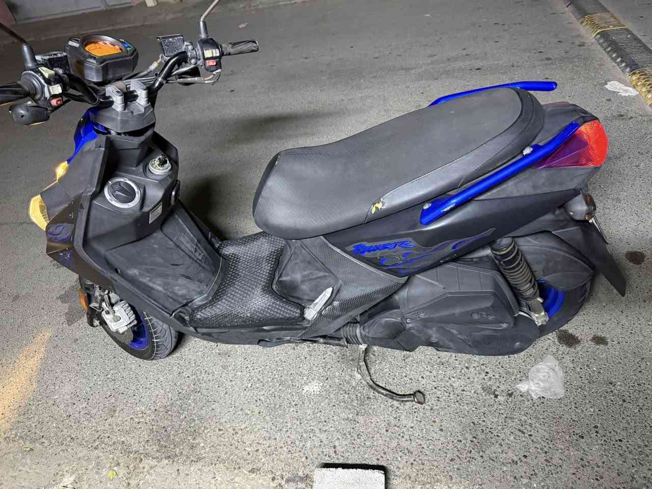 جبلي الحديث كفالة عااامة زلغ مابيهة مكاني بغداد قرب المنصور  ***********
