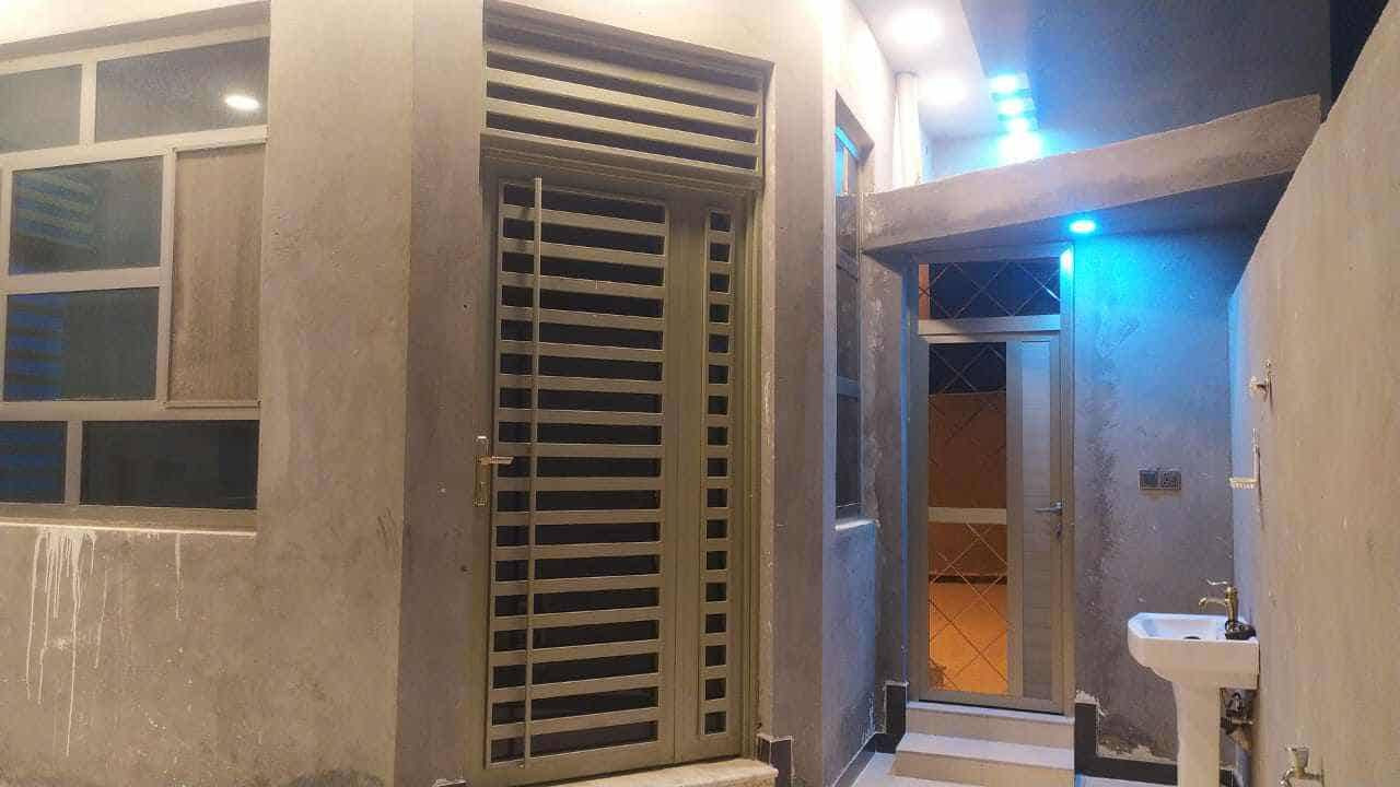 #اللهم صل على محمد وآل محمد 

#دار سكن للبيع 36 مقابيل المنتزه 

#المساحة 200متر طابق واحد بناء جديد فول حسب الاصول 

غرفتين وصالة ومطبخ  وبراني وحمامات داخلية وخارجية وتهويات 

السعر 170 مليون 
_________________
لشراء ومعرفة السعر يراجع مكتب الناجح للعقارات الكائن في السماوة 
حي الحكم قرب مرطبات فستقه أو مراسلتنا ع الخاص او الاتصال ع الرقم التالي 
*********** بي واتساب 
*********** بي واتساب
 علمأ دوام مكتبنا من 9 صباحأ  ولغاية 10 ليلأ تابع صفحة المكتب
