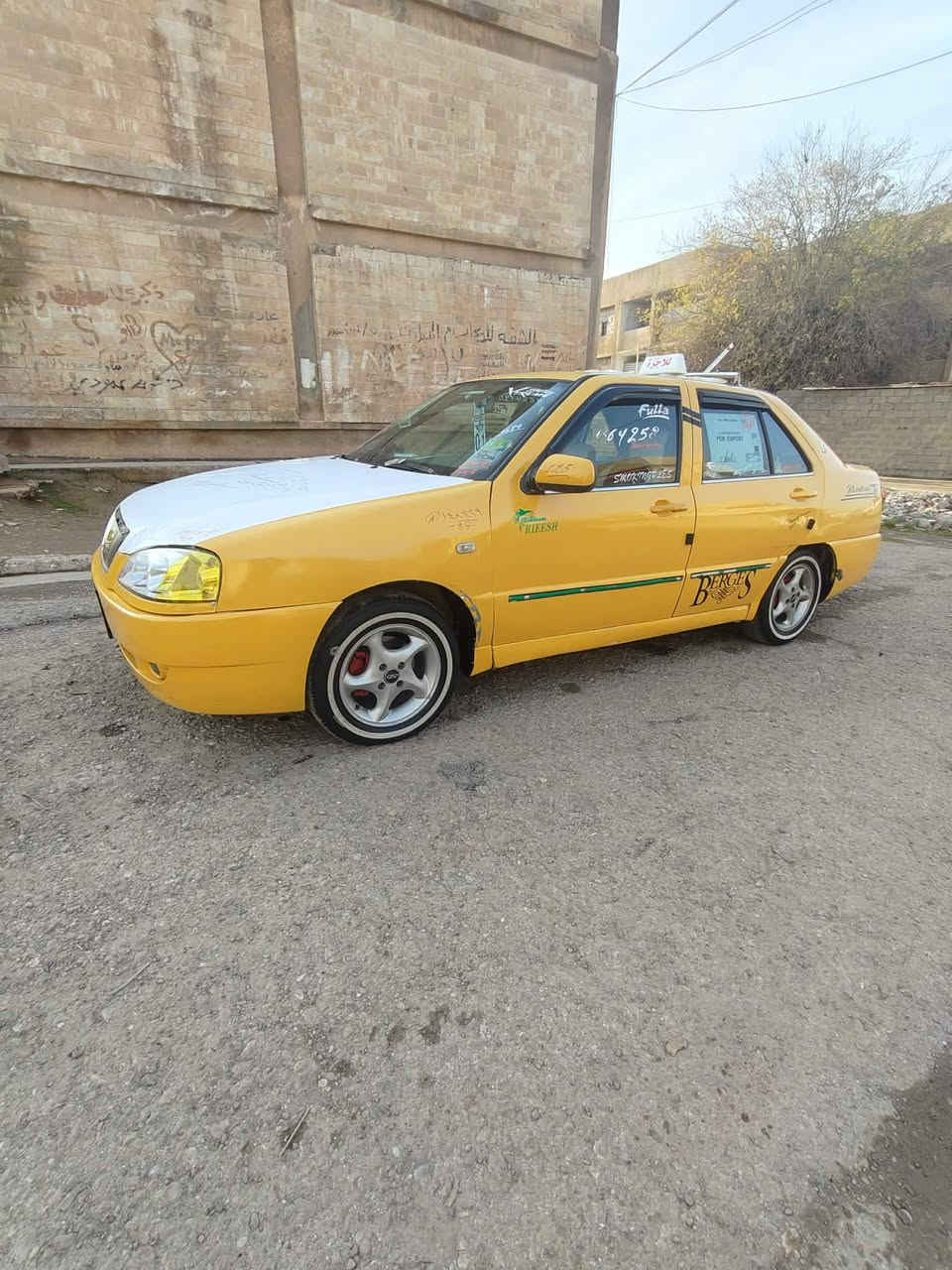 كوين 13 رقم نينوى الماني كير ومكينه جديده كاربون بيها هيئه وغرامات صفر  سنويه 28 صاحبها موجود تريد وكاله وتحويل بدون ضرر مصبوغه جماليه  غرفتها جديده  عينه وكليج جدد  قفل مركزي طخم جديد طخم تايه جديد وايرمنيه  كلها شغاله السعر 32
وبيها مجال
***********
***********
