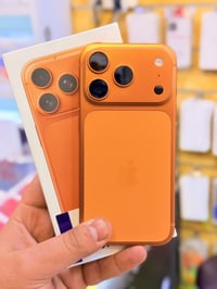 ايفون 17برو ذاكره 256بطاريه 100‎%‎جهاز اخو جديد زلغ واحد مابي وتر بروف...