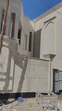 الحمد الله تم تغليف الواجهة بل مرمر الايراني مردشت... بطريقة العمل..لح...