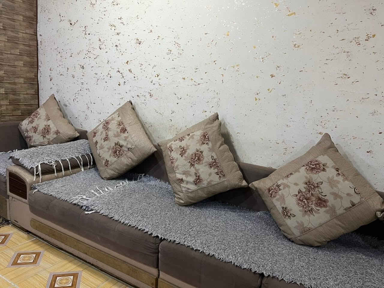 اغراض للبيع
قنفات نظيفه مابيها اي عيب ب١٠٠ 
مبرده شغاله سرعه وحده ب٥٠ 
سنك نظيف مابي اي عيب ب٤٠


**إذا كنت صاحب هذا الإعلان وتريد حذفه لأي سبب، رجاءا أرسل رسالة إلى الدعم الفني**
