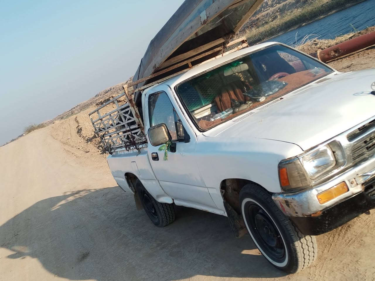 تيوته ٨٩العنوان الدوانيه بغماس  مكفوله كير ومكينه وشاصي  رقم نكليزي   بسمي   رقمه قادسيه   *********** مداورة ثاني يوم  السعر 33  ويريده بيه مجال وتخم تير
