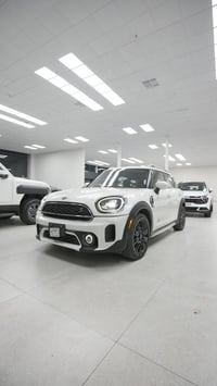 مني كوبر كانتري مان 2023S 4 سلندر 2.000 توين توربو تبديل بنيد فقط 0771...