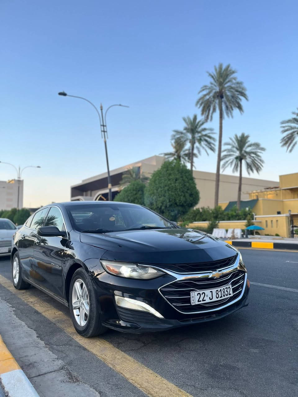 السلام عليكم
ماليبو 2021 Ls رقم شمالي 
محرك 1500 تيربو ماشية 64 الف كيلو متر حقيقي 
تشغيل بصمة و5بصمات فتح 
موصفات ال Ls المعروفه
حادثهة فقط جاملغ بارد بدون دواخل فقط ايرباك البردة طاك
وبيهة طخة اسفل باب السائق وممصلحة 
بجم كبس كير مكينه بلاد كفالة 
تايرات نضاف صدرهة جيد 
113$ وبيها مجال بسيط
عنوان بغداد / المنصور
 
***********
