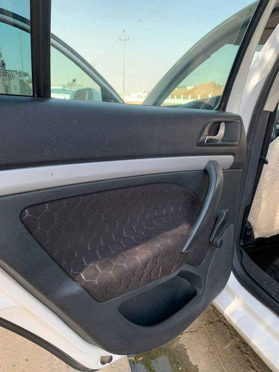 سكودا ٢٠١٣ مكينه بيلاد بجوك گێر عادي  ته نيا ٢ شوين ساردي هه يه باقي به شه رت  شوين هه ولير 
*********** أربيل, العراق
