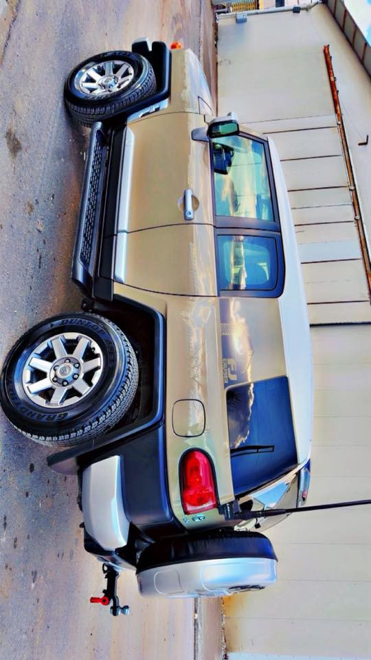 السلام عليكم
للبيع اف جي كروزر موديل 2022 خليجي مكفولة كفالة عامة من كلشي محرك گير كهربائيات داخل خارج من كلشي مكفولة بعدها شركة ماشالله السيارة بسمي ماشية 22 الف كيلو محرك 6 سلندر4000cc مواصفات السيارة هاي الفول 
دبل تانكي 
ماوس بالسقف تحكم وظعيات قيادة اوفرود
سماعة دمام بلاد
ماطور ظغط الهواء بلاد
تحكم بالستيرن 
فور ويل دفيلوك
كاميرا خلفية
حساس خلفي 
شاشة بالدشبول تدعم ابل كاربلي 
سنوية هزة مامنتهي سيارة كلها عالبلاد بعدها جديدة مكان السيارة دهوك والسعر 41000$ مجال كلش قليل للشراي 
للاستفسار
***********
***********
