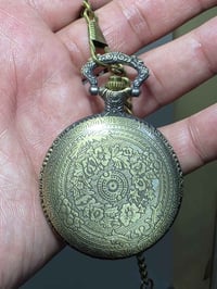 قلاده من.النتيك معه حجر هبهاب فرعوني حجر قوي جدا فول من اقوا الحجار حج...