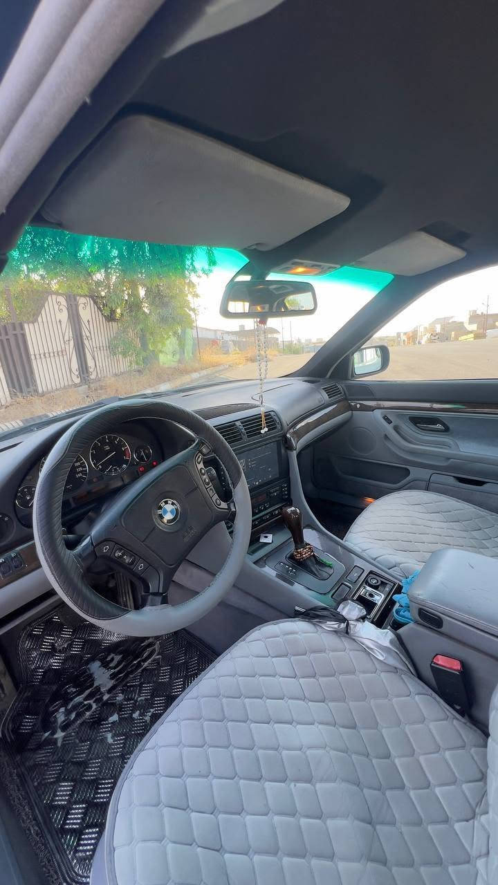 السلام عليكم ب
BMW
موديل 1996حجم 735
صبغ عام الجامغ الخلفي مبدل 
غرفة جديدة مخمل كهرب 
بدون فتحة 
مكينة كير تبترونك (اوتو عادي) جدد
سيارة ما متعوبة 
بدون فتحة 
جاهزة مابيها اي نقص كهربأياتها وضع الشركة 
تبريد ثلج تحكمات ستيرن تثبيت سرعة شغال
السياره جديده ماينقصه شي
سيارة بأسمي تحويل فقط 
السعر 72$

للاستفسار هذا رقمي ***********

العنوان موصل حي الحدباء سايدين الصوره
