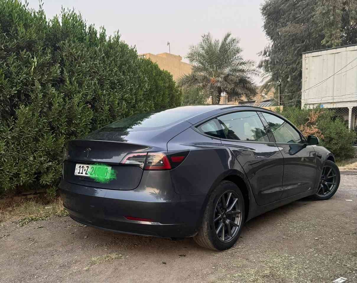 🚘 إعلان بيع – تسلا 3 وارد أمريكي 2023 🚘
السيارة: Tesla Model 3 – 2023 وارد أمريكا
الحالة: حادث بسيط، جانبي 
تبديل بابتين اصلي نفس اللون وصبغ جاملغ خلفي 
حادث خفيف 
ماشية:  26 الف  كم فقط
ملاحظة: أرباك  جانبي فقط 
السيارة جاهزة 
المواصفات:
✅ تحديث أونلاين
✅ مواصفات تسلا 3 المعروفة (كهربائية بالكامل – تك ماطور  – تشغيل ذكي – شاشة كبيرة – أنظمة أمان متطورة)
💰 السعر: 160 بيع فقط)
📍 المكان: بغداد – الغزالية 
📞 الاتصال: ***********
