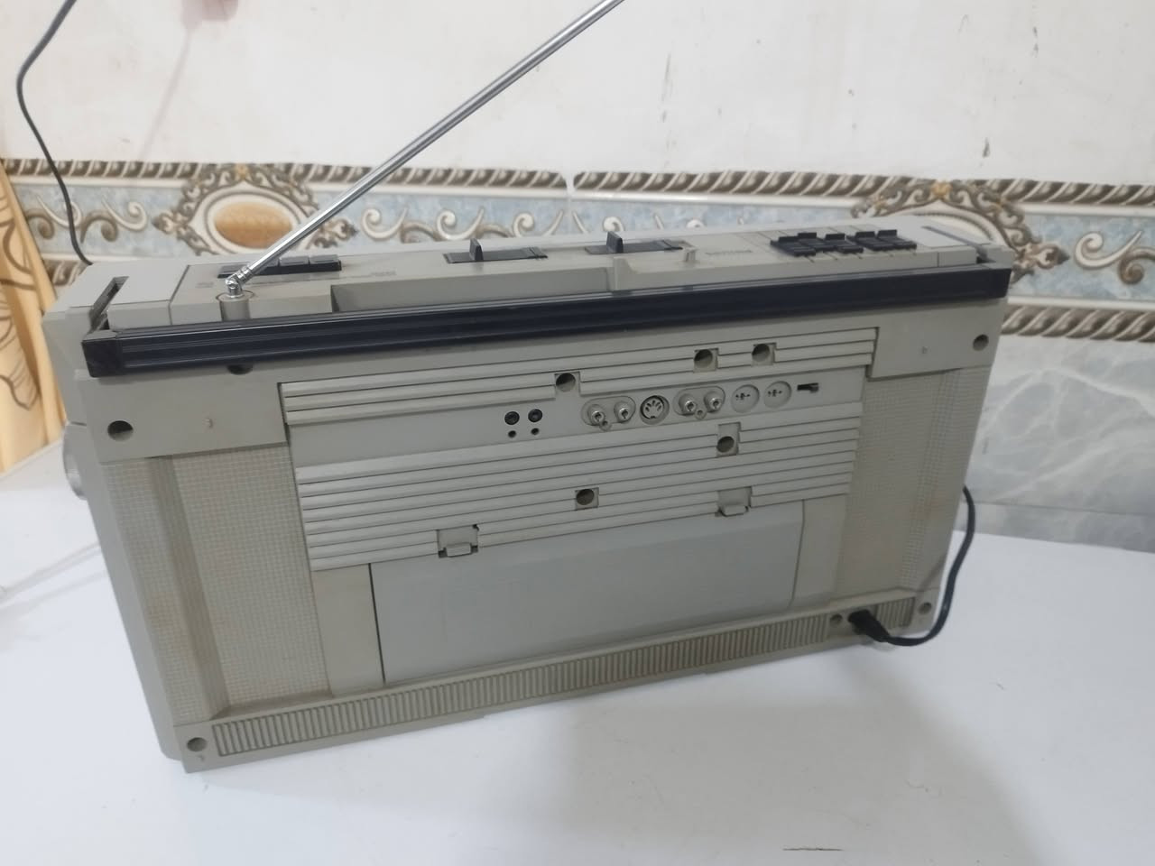 السلام عليكم متوفر للبيع راديو 📻 شغال مسجل عاطل نظيف بسعر 50 الف بغداد الامين الثانيه قرب مجالس بلدي *********** لا يوجد توصيل
