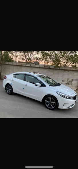 السلام عليكم 
سيراتو إيراني 2017 فوول كفاله عامه من الصبغ والبارد 
ماشيه 83 اي نقص مابيها 
داعميات مكفوله 
باسمي تحويل ثاني يوم مكان سياره بغداد رقم بغداد جديد إنكليزي 
 ***********
