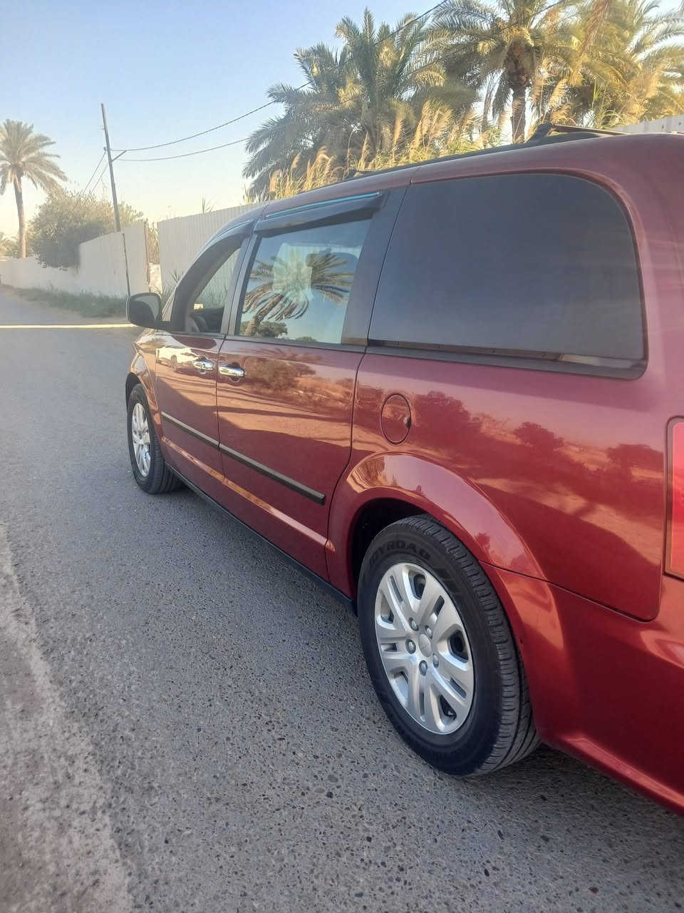 سلام عليكم دوج كرفان موديل٢٠١٦ موصفات عاديه سياره بلاديه على وضع الشركه حادثها جاملغ وربع البنيد صبغ مكينه٣٦٠٠ عنوان بغداد*********** للبيع او مراوس حسب القناعه
