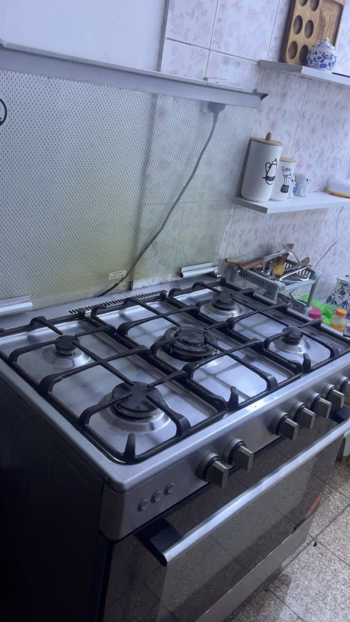 طباخ ماركه ميديا فرن كهرباء جداحه ضوه الفرن رف شوي الدجاج شغال مده الاستخدام 5 اشهر مكاني بغداد جديده 5 عيون الحجم الكبير السعر 250 ويه كامل ملحقاته


**إذا كنت صاحب هذا الإعلان وتريد حذفه لأي سبب، رجاءا أرسل رسالة إلى الدعم الفني**
