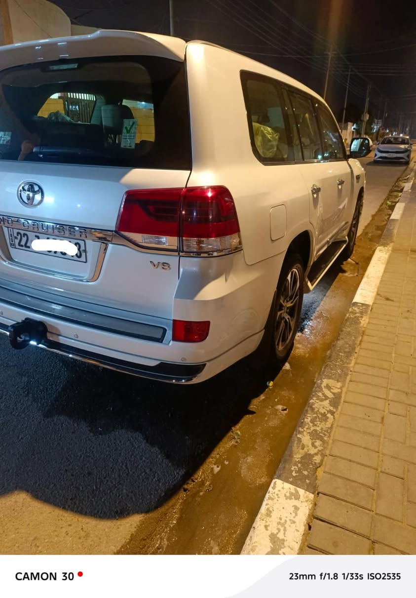 السلام وعليكم لاندكروز موديل 2020 ساز 8 سلندر باب خلفي كهرباي رقم اربيل الجديد تحويل وكاله سياره كفاله عامه بيها ملاحضه باب سايق اربع صابع بارد ماشيه 71  
الهاتف  

***********
