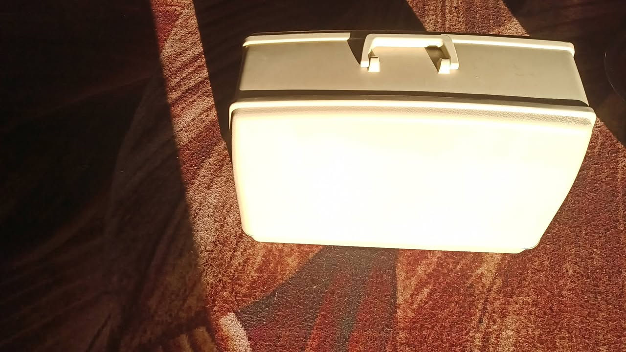 مكينه للبيع.

السعر 150 .

***********
