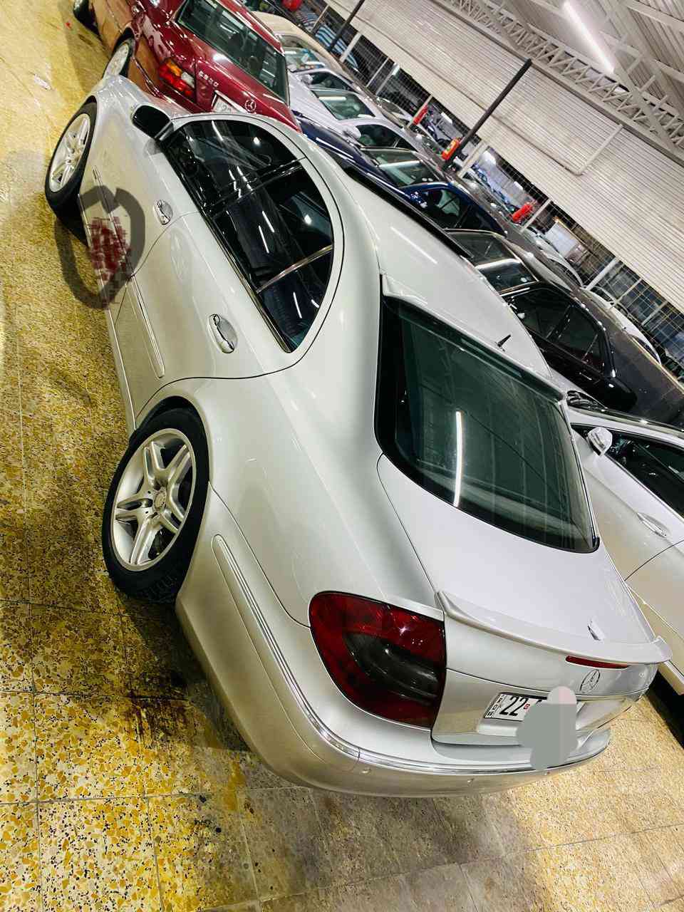 للبيع
مارسيدس e_ class w211
2002
محدثة بجم 2008
محرك 320 الافضل من بين جميع محركات مرسيدس
فول مواصفات 
تبريد وتدفئة ثلاث قطع
كير اوتو + عادي
مثبت سرعة
تحكم كشانة 
خزن ميموري ثلاث وضعيات
كشانة تدفئة ثلاث مستويات
سيدي چنجر ست اقراص
ستيرن كهربائي
تكوات كهرباء
مرايات كهرباء + اشارات
تحكمات ستيرن
كروز سرعة
شاشة اعطال
فتحة سقف
حساسات امامي خلفي
السيارة جاهزة وشاشتها صفر مسج
مكان السيارة الموصل 
***********
