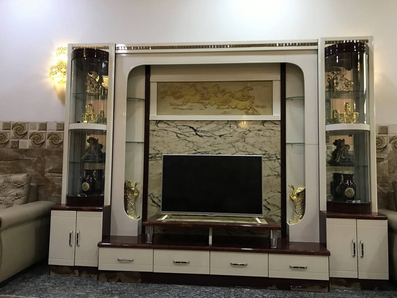 للبيع معرض جديد 
طبله وسطيه مع ٤ قطع صغار


**إذا كنت صاحب هذا الإعلان وتريد حذفه لأي سبب، رجاءا أرسل رسالة إلى الدعم الفني**