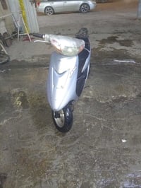 عصفوريه محرك لوك سلف وهندر شلعه معدل كهربائيات كلها شغاله السعر ٣٠٠ وب...