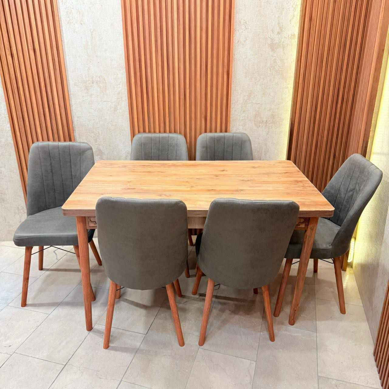 ميز طعام 6 كرسي🩷
السعر 200 الف
سطح خشب ثابت 
قياس الميز 80 * 130 سم
 جوانب cnc 
كرسي مخمل وتر بروف هيكل الكرسي حديد ارجل خشب درجه اولى يتحمل اوزان ثقيله 
يتوفر توصيل بغداد والمحافظات 🩷 بغداد, العراق


**إذا كنت صاحب هذا الإعلان وتريد حذفه لأي سبب، رجاءا أرسل رسالة إلى الدعم الفني**