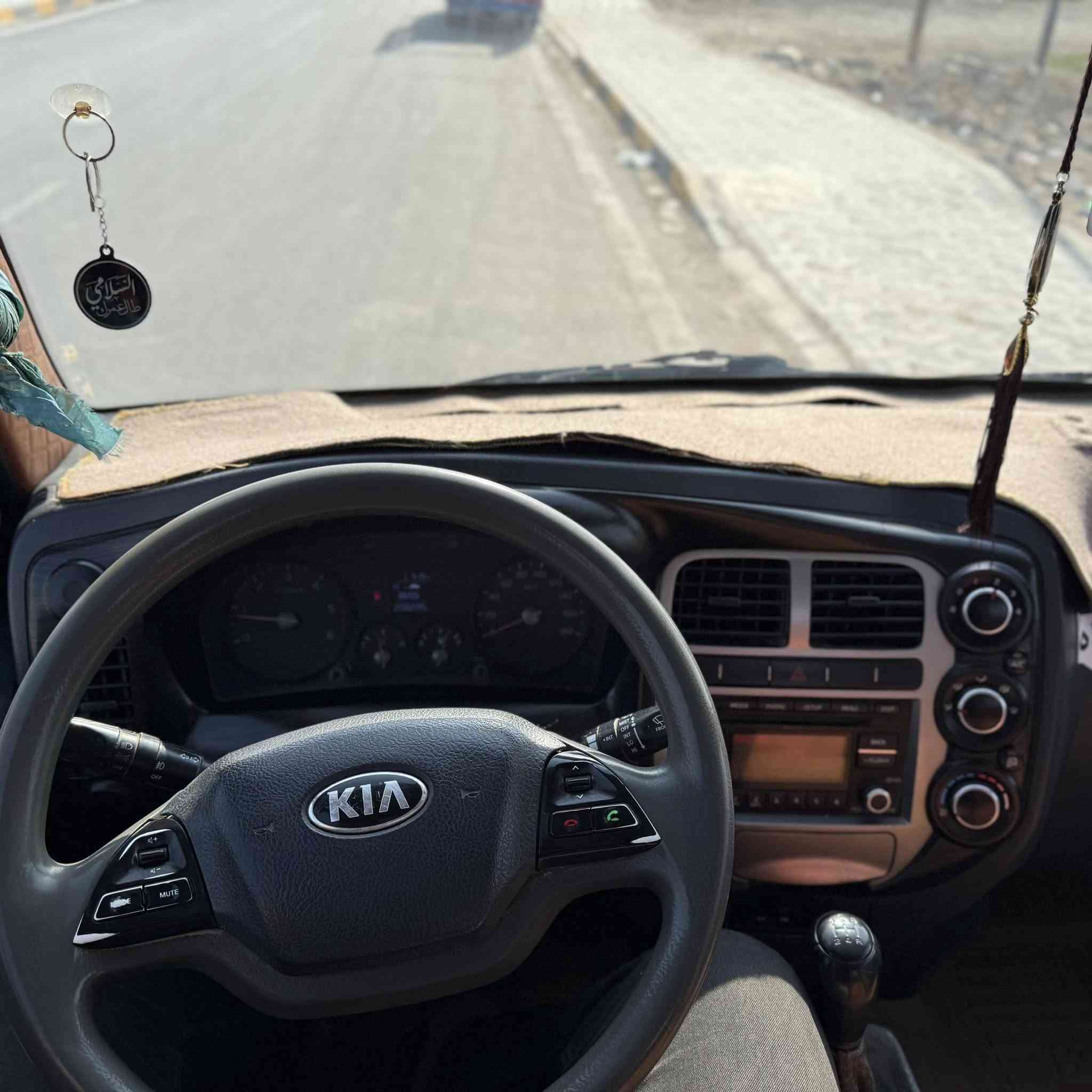 كيه حمل موديل ١٨ كفاله لاتنقيص ولا بخار شرط 

***********

 السياره تخم تاير تحويره واستد ٢٧ نفس ما تشوف ب الصوره 

المكان الديوانيه الحمزه الشرقي 

السعر 135 وبيها مجال قليل والشراي يتصل وبي خير ويدلل 

السياره ب اسمي رقم بغداد سنويه مجدده  ل 2030
