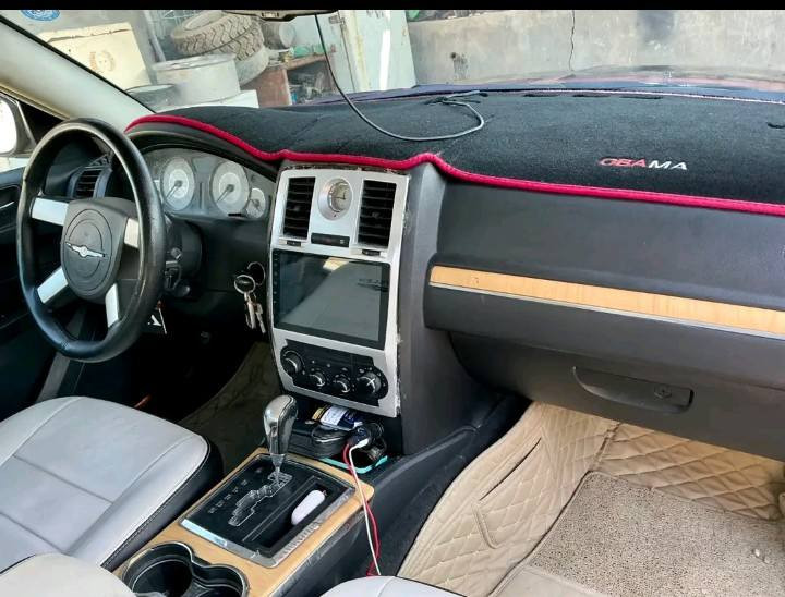 الشايب
اوباما موديل10

مواصفات c300

لون السياره اسود

لون دواخل ابيض جلد 

محرك مبدل جديد 

كير مكفول  

تبريد ثلج تم اعاده تزويده بلغاز

شاشه لمس حجم11انج مزوده باحدث السماعات

حساسات خلفيه مانع اصتدام

كامره خلفيه 

الرقم شمالي سياره مالت بيت مامشتغله علخط

تحويل او وكاله عامه اليعجبك 

مزوده4 أطارات جديده كلياا

يوجد  فيها صبغ لسبب جراد الون

ضربه السياره بلبك الايت اليمين فقط 

 مانع انزلاق

مثبت سرعه

تم اعاده تنضيم المكابح كلياا

الجامه الخلفيه مضلله

الجامات الجوانب بيها تضليل خفيف كلش بلادي 
اتصوير مو واضح بلحقيقه ارتب
***********
