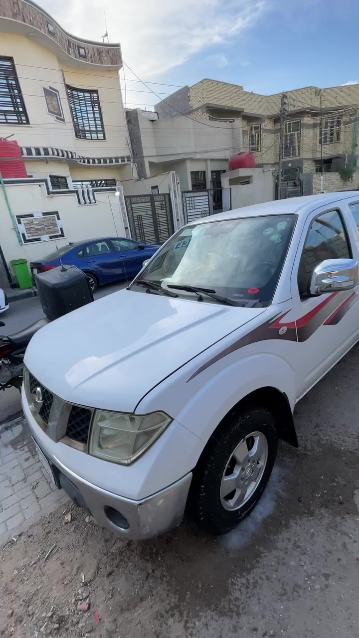 سلام عليكم
سياره نيفارا للبيع موديل 2012 اوتماتيك مكينه وكير بلاد سياره بلاديه لا تبخير ولا تنقيص 

مكاني بصره قبله حي المهندسين 

السعر  110وبيها مجال

رقم الهاتف :***********
