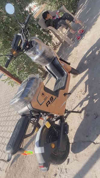 سلام عليكم دراجه شحن للبيع  كرتين سويجين   بصمه فول موديل 2025سعر 500وبيه مجال ***********
